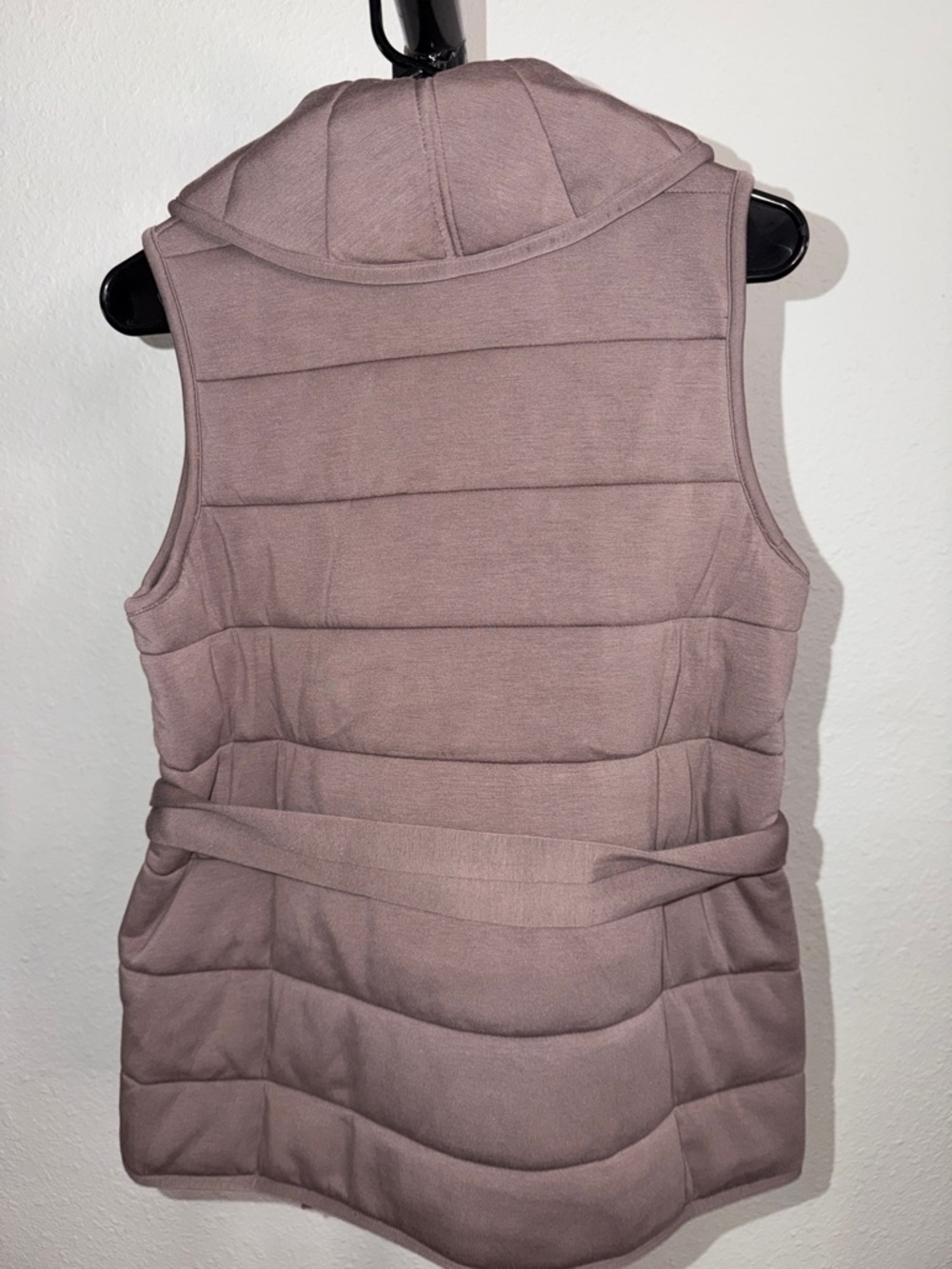 SPANX Quilted Shawl-Collar Belted Vest in Taupe Mauve - Picture 7 of 8